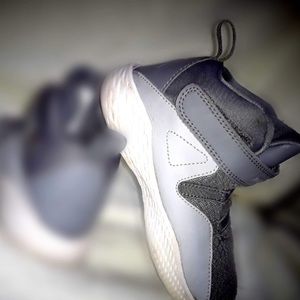 Jumpmans grey